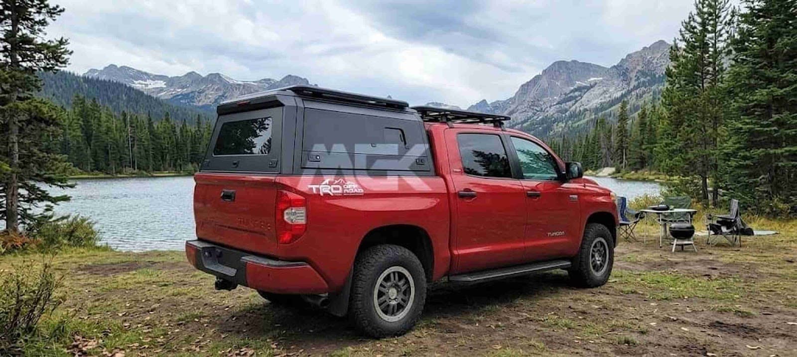 Aluminum canopy with windows